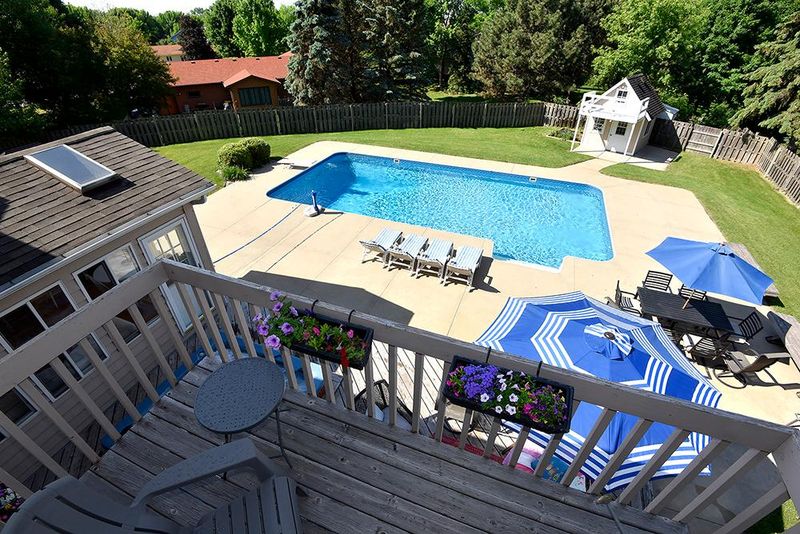 24 Crestview Bay, Faribault, MN 55021