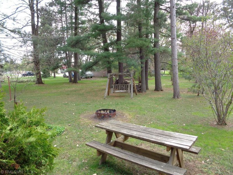 412 3rd St SE, Hinckley, MN 55037