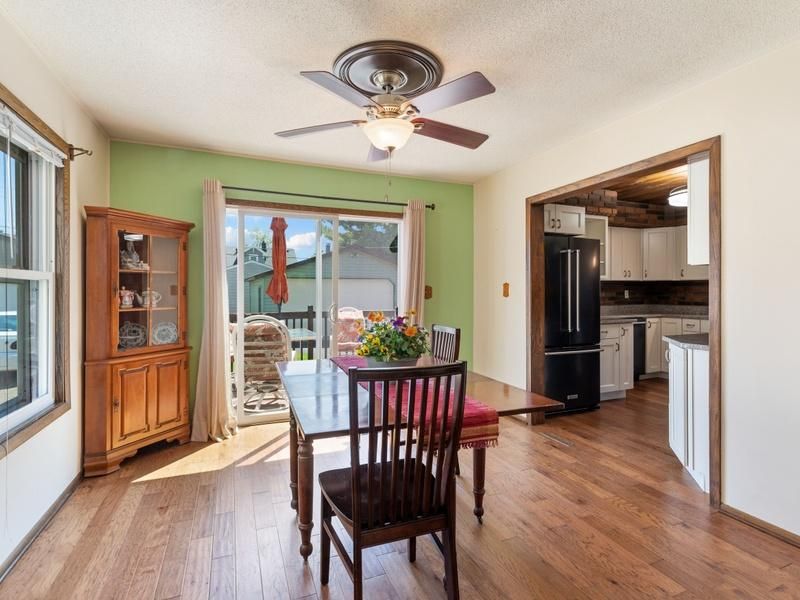 1352 Arona St, Saint Paul, MN 55108