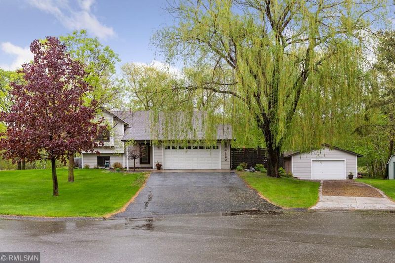 8220 Blackbird Ln, Circle Pines, MN 55014