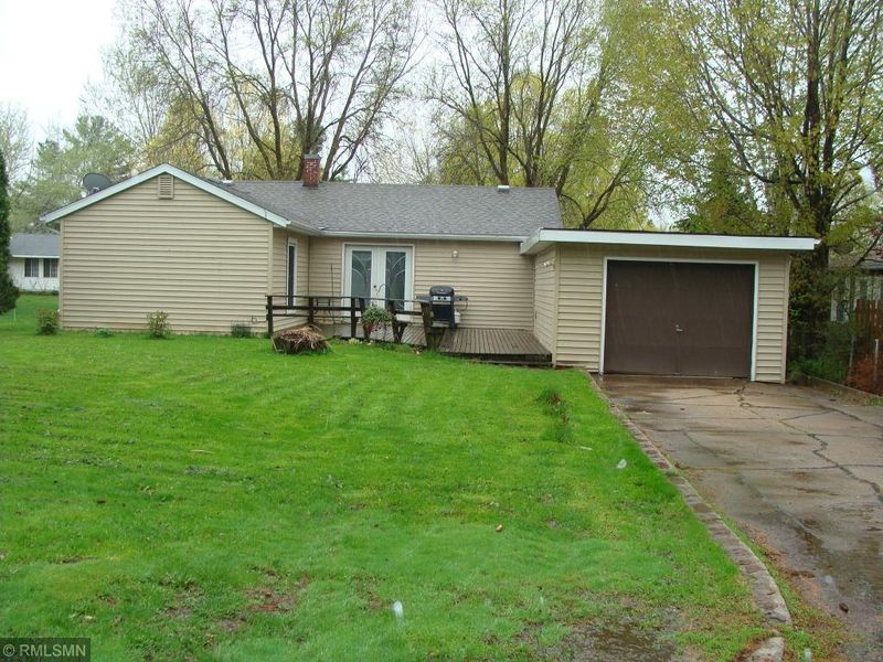 209 E 3rd Ave, Luck, WI 54853