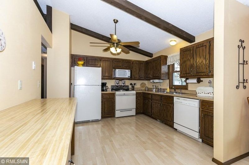 11260 Partridge St NW, Coon Rapids, MN 55433