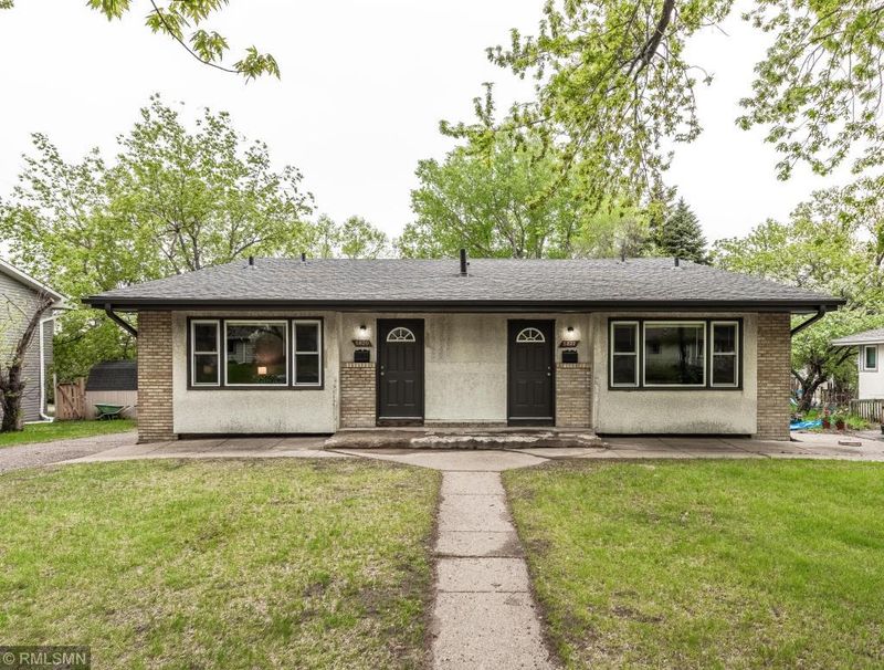 5820 4th St NE, Fridley, MN 55432