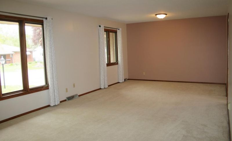 506 Ronald Ave, Winona, MN 55987