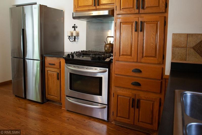 640 Hugo St NE, Fridley, MN 55432