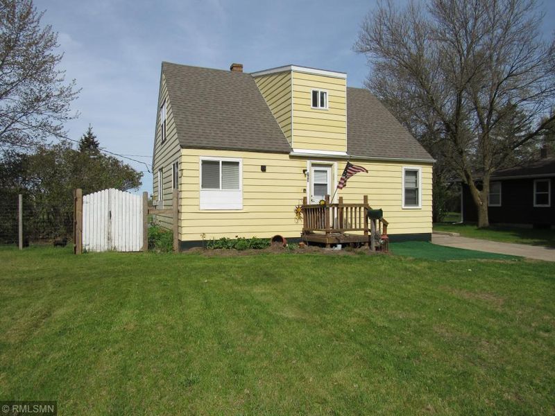 703 Woodland Ave, Park Rapids, MN 56470