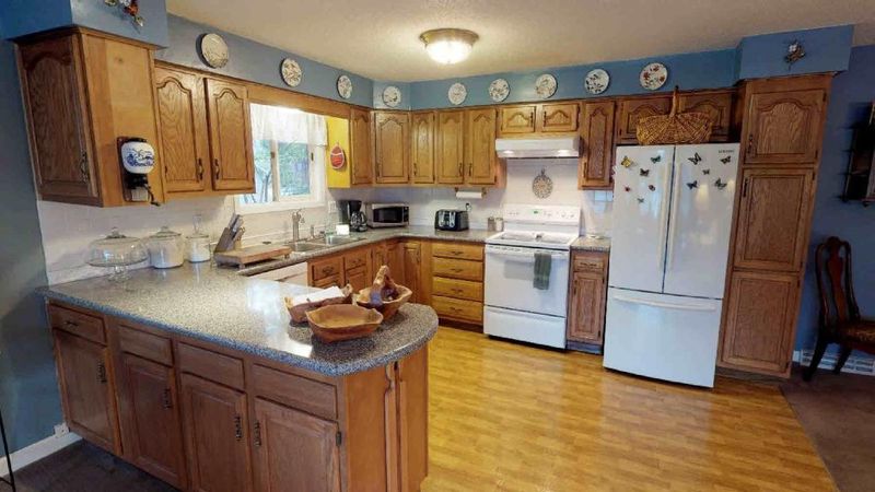 310 E River Dr, Park Rapids, MN 56470