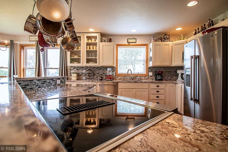61704 108th St, Minnesota Lake, MN 56068