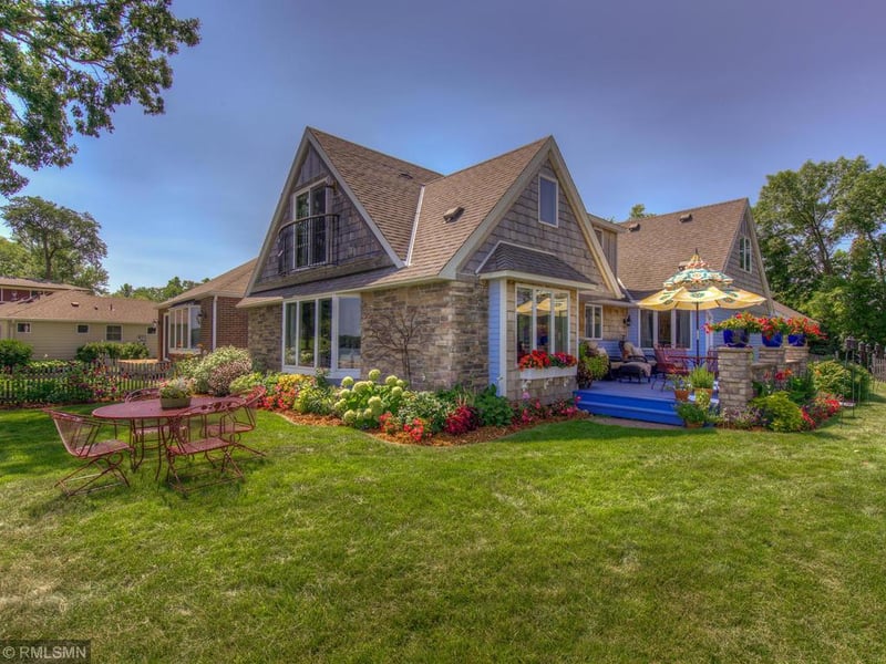 1966 Shadywood Rd, Orono, MN 55391
