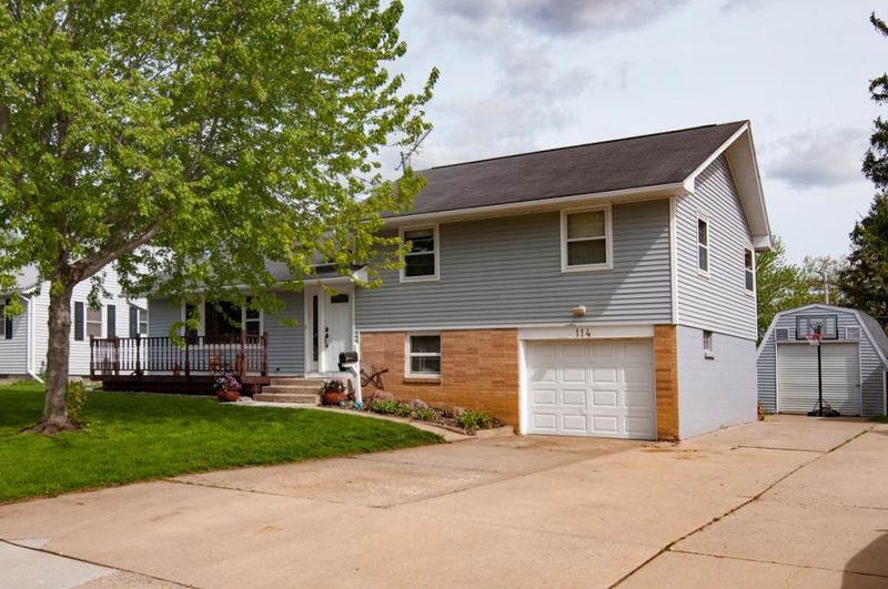 114 7th St SW, Chatfield, MN 55923