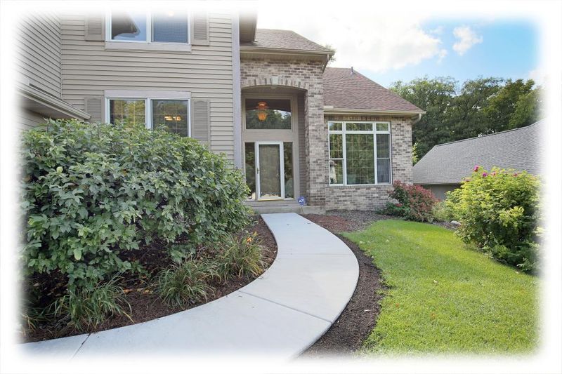 7553 Blackoaks Ln N, Maple Grove, MN 55311