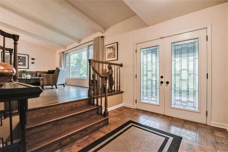 17130 Cedarcrest Dr, Eden Prairie, MN 55347
