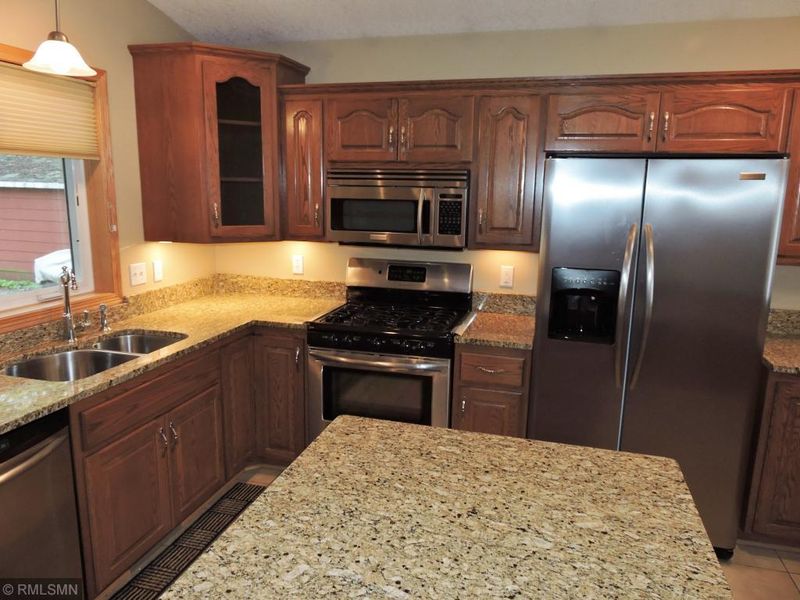 6824 107th Ave SE, Clear Lake, MN 55319