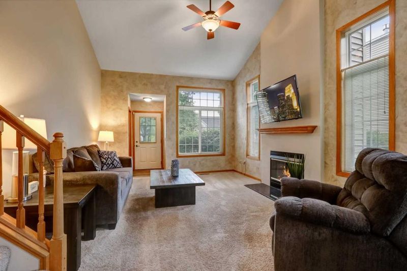 18185 Cattail Ct, Eden Prairie, MN 55346