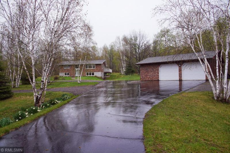 5182 Jean Duluth Rd, Duluth, MN 55803