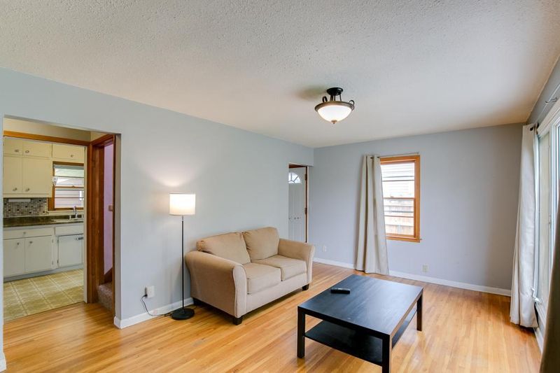 888 Howard St N, Saint Paul, MN 55119
