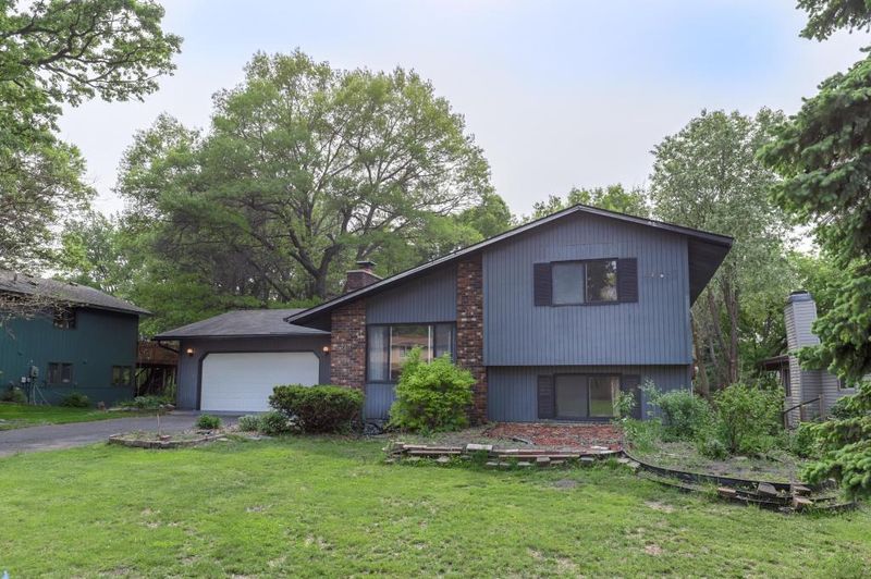 4421 Cumberland Ct, Shoreview, MN 55126