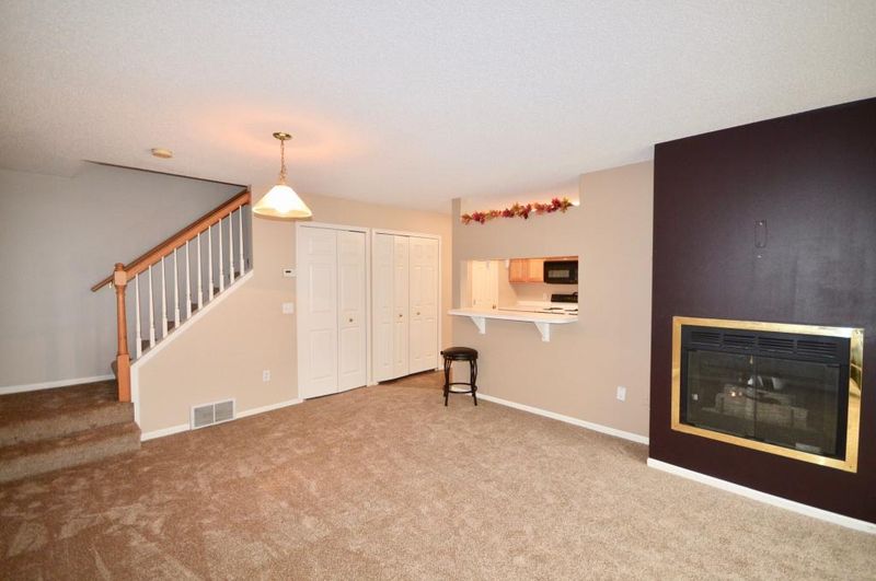 4413 Naper Bay #95, Eagan, MN 55122
