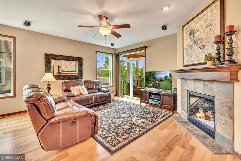 6209 Ranier Ln N, Maple Grove, MN 55311