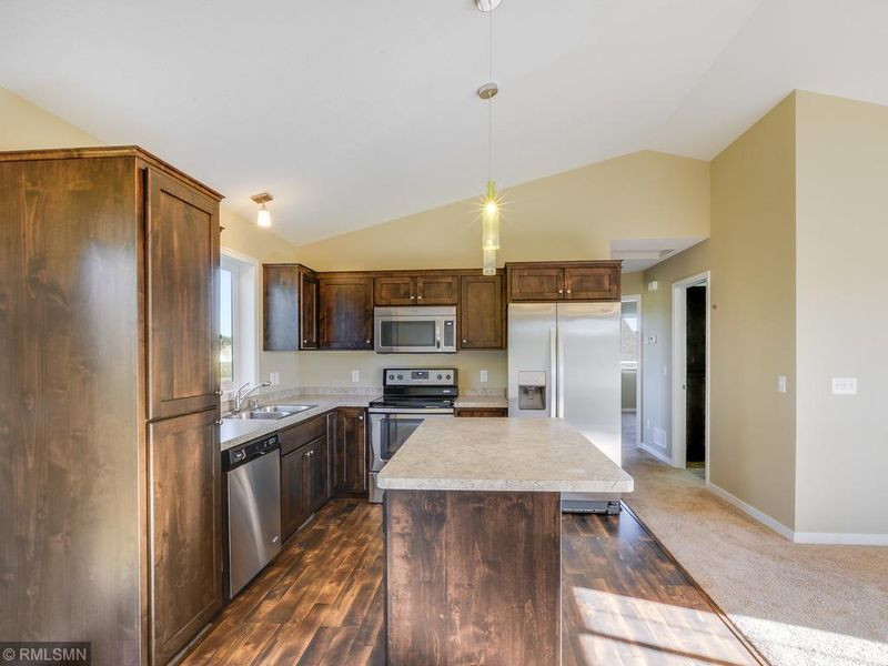 9097 Northtown St, Brainerd, MN 56401