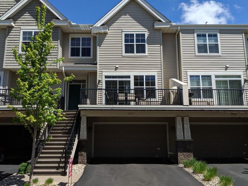 8076 Magnolia Ln N, Maple Grove, MN 55369