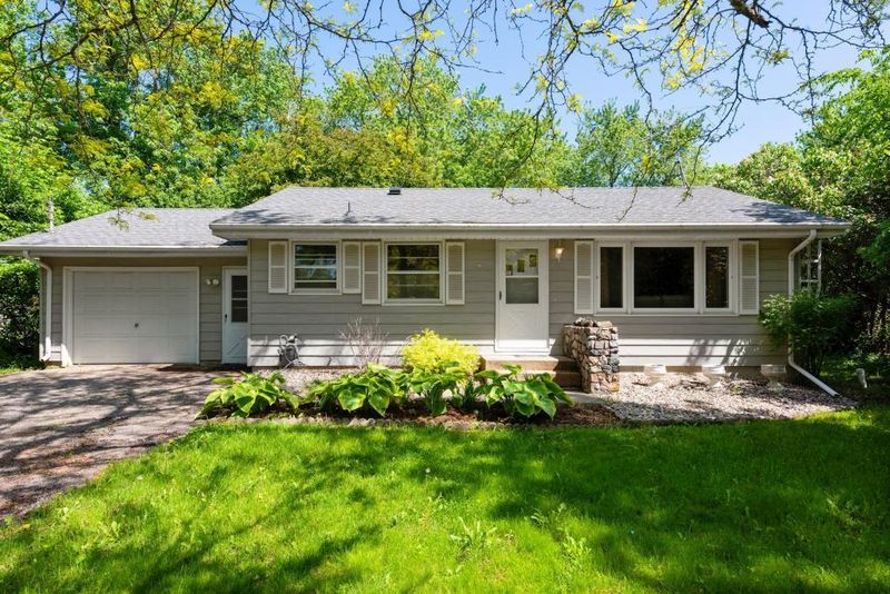 8932 Wildwood Ave, Saint Bonifacius, MN 55375