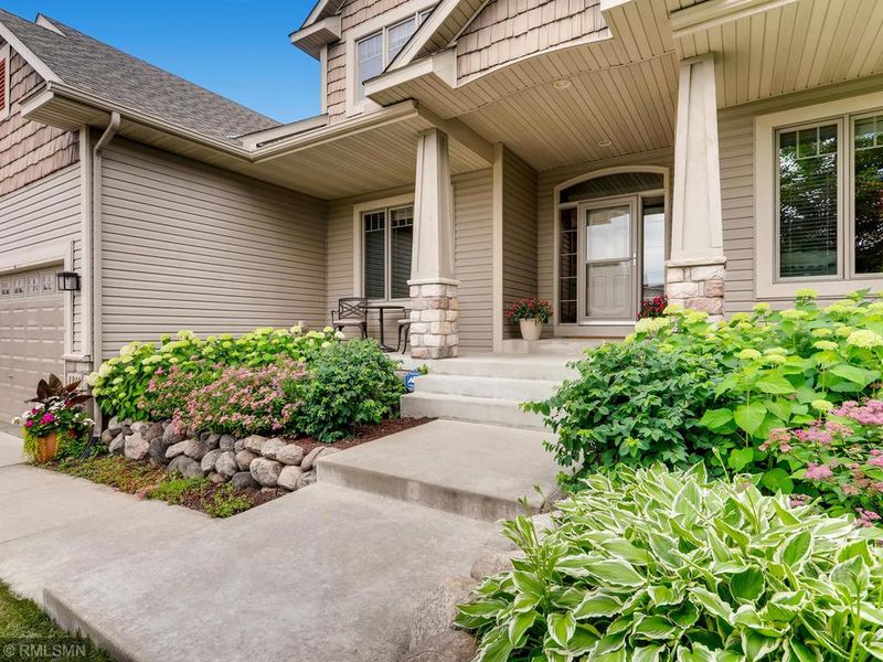 1219 Cartway Rd N, Champlin, MN 55316