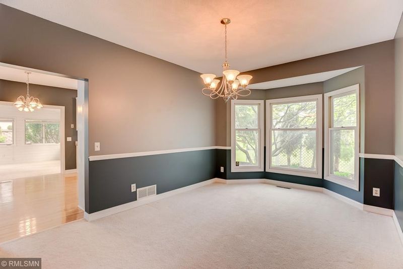 16010 22nd Ave N, Plymouth, MN 55447
