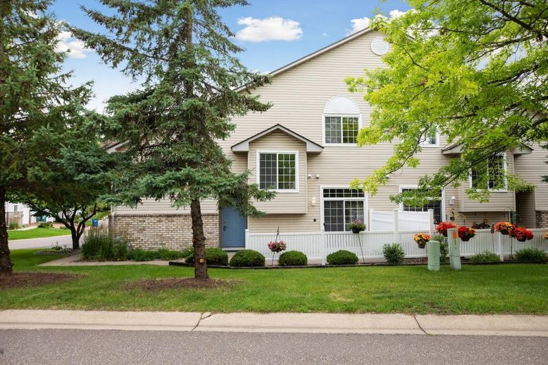 2648 Mallard Dr, Woodbury, MN 55125