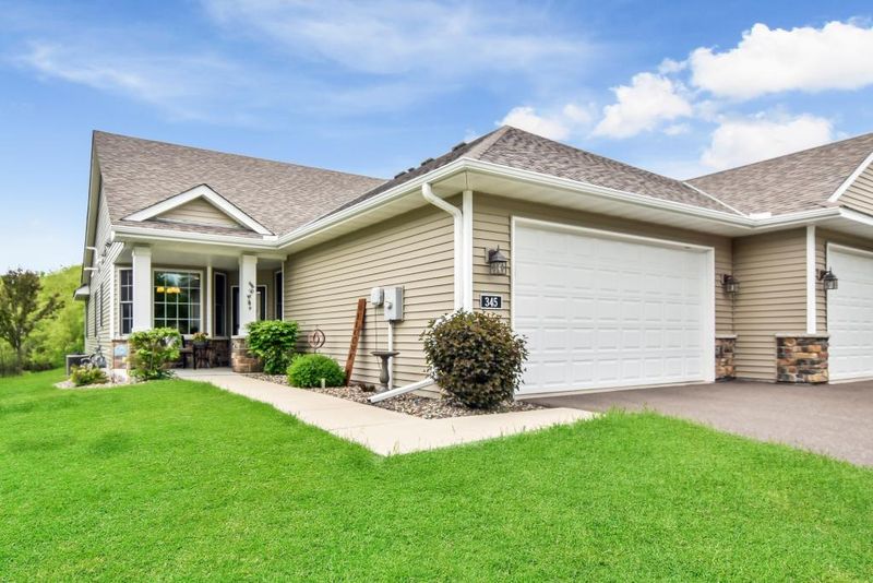 345 Sophia Ave E, Maplewood, MN 55117