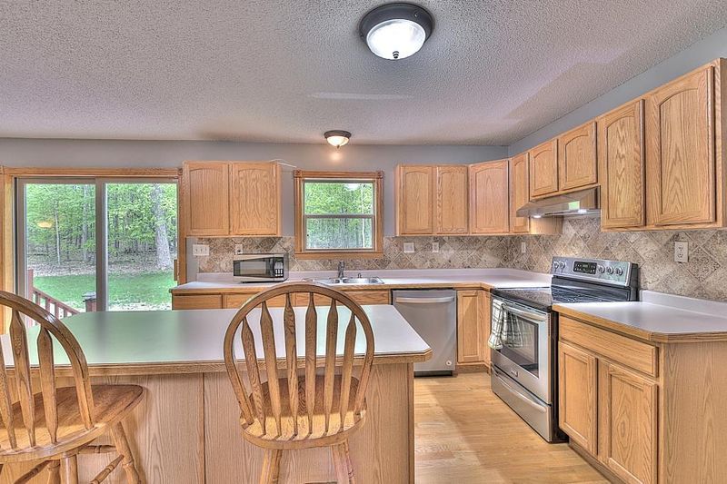 698 Mindy Creek Ct, Saint Croix Falls, WI 54024
