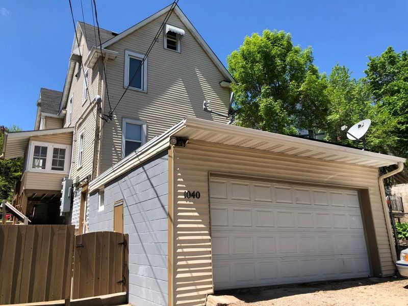 1040 Jessie St, Saint Paul, MN 55130