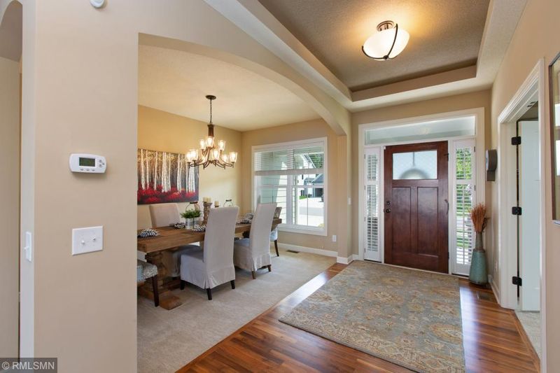 6810 104th Cir N, Brooklyn Park, MN 55445
