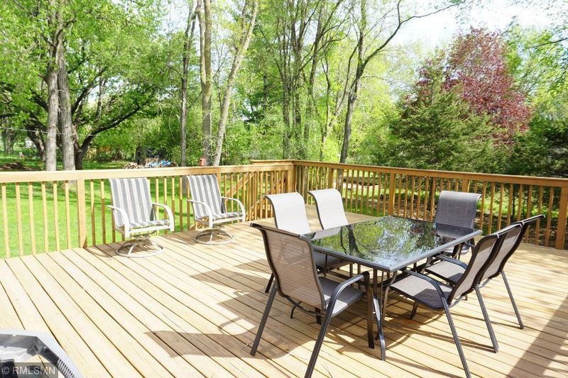 16109 Valley View Rd, Eden Prairie, MN 55344