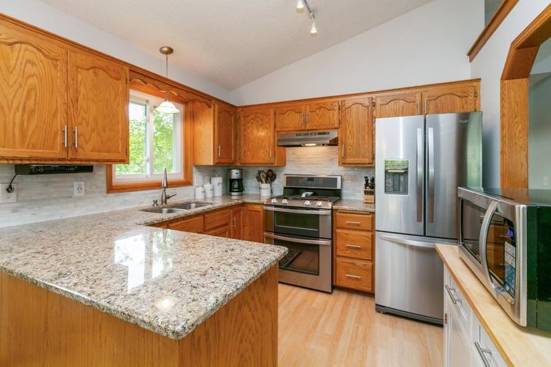 6602 Black Duck Dr, Lino Lakes, MN 55014