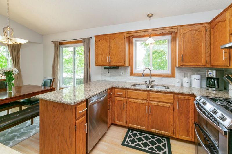 6602 Black Duck Dr, Lino Lakes, MN 55014