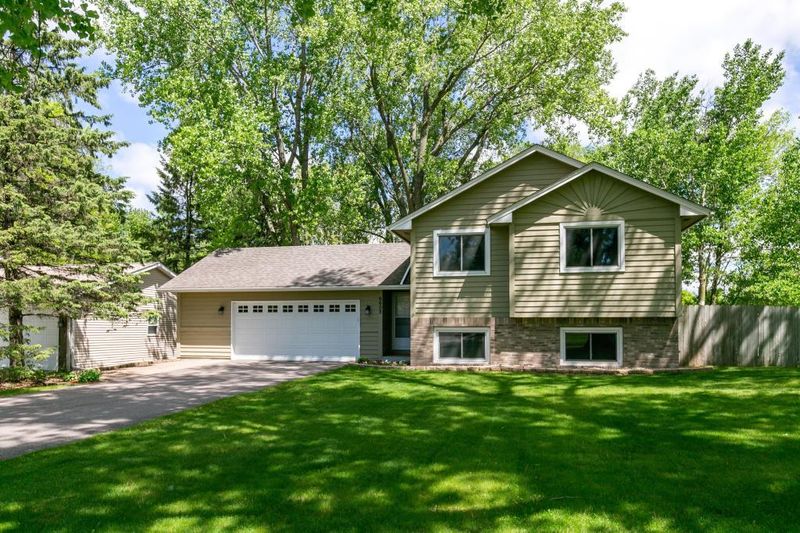 6602 Black Duck Dr, Lino Lakes, MN 55014