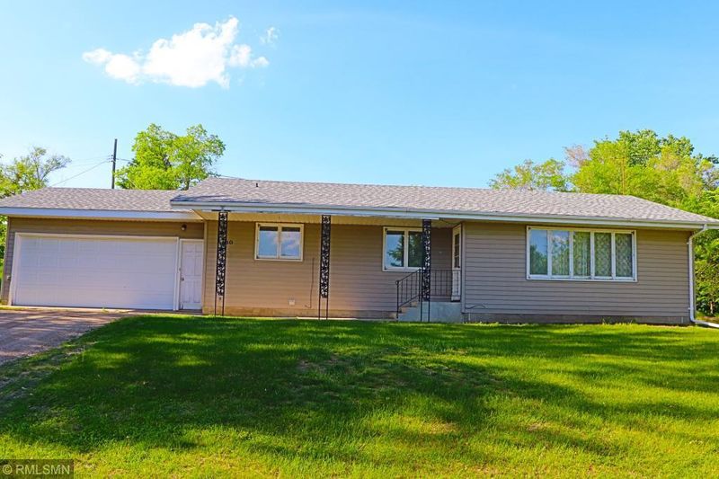 410 E 9th St, Starbuck, MN 56381