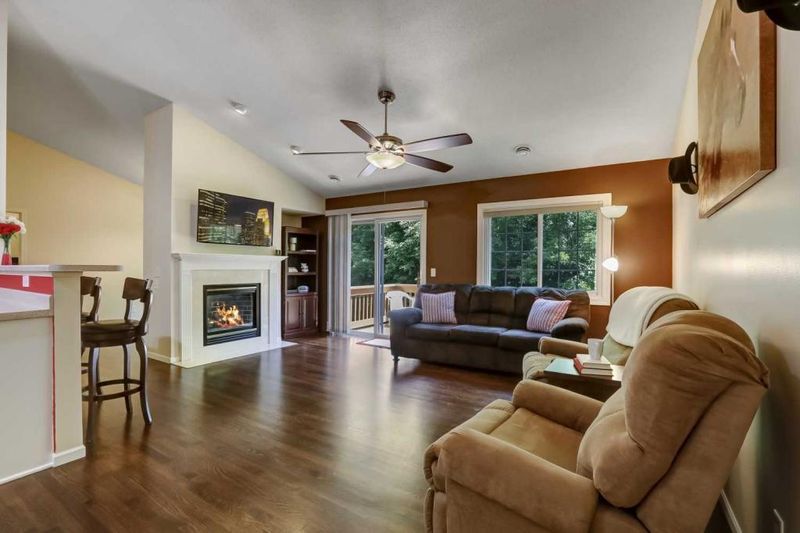 8086 Stratford Cir S, Shakopee, MN 55379