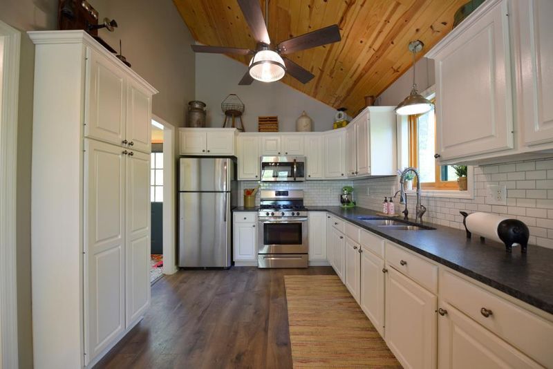 49946 Thunderbird Dr, Staples, MN 56479