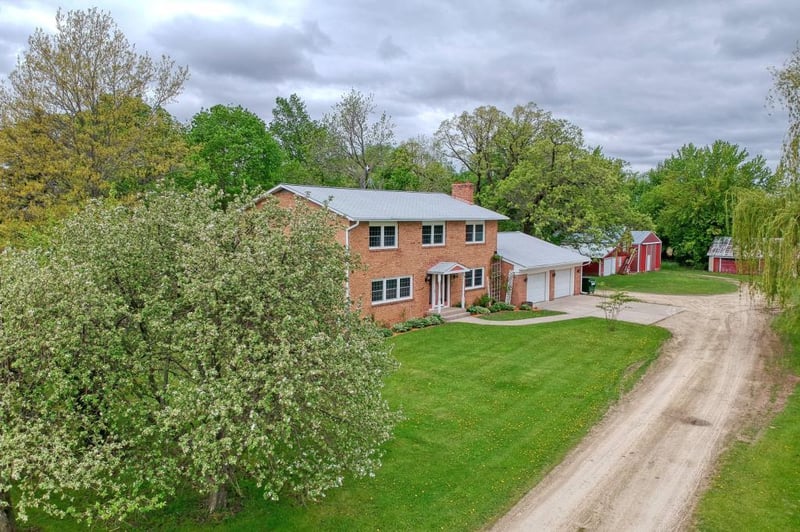 14045 272nd St E, Cannon Falls, MN 55009