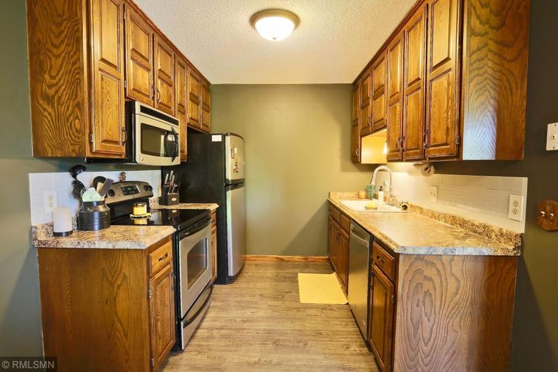 7628 Maplebrook Pw N, Brooklyn Park, MN 55445