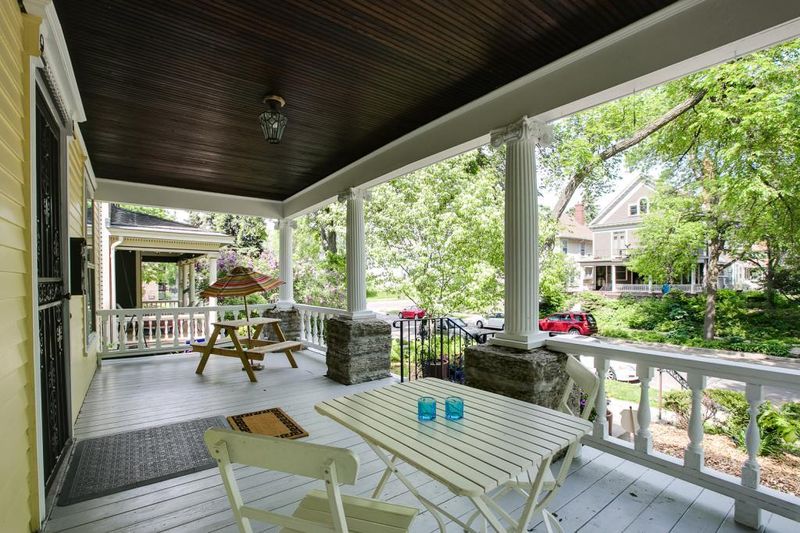 2408 Pleasant Ave, Minneapolis, MN 55404