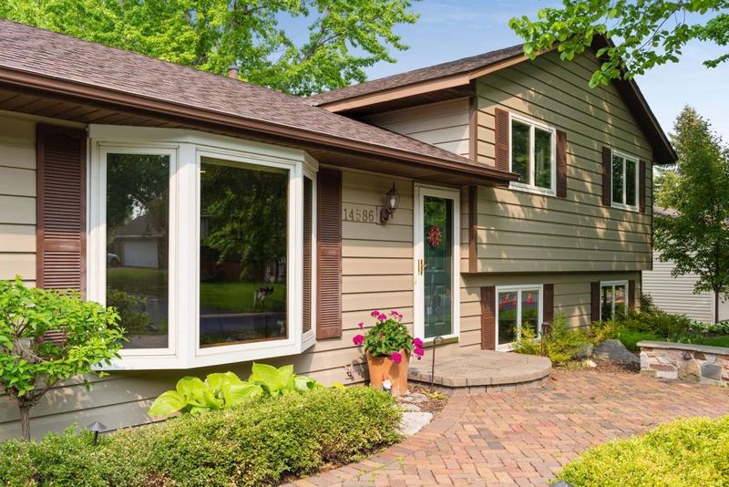 14586 91st Pl N, Maple Grove, MN 55369