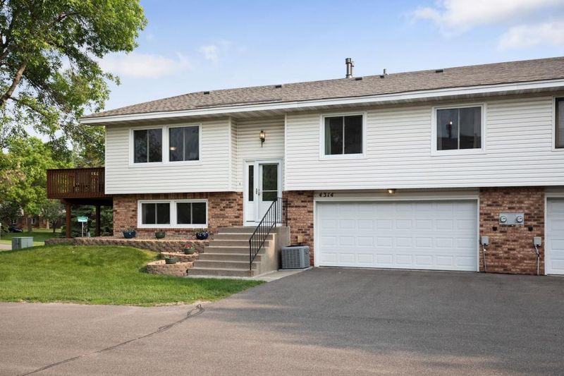 4314 Bridgewood Ter, Vadnais Heights, MN 55127