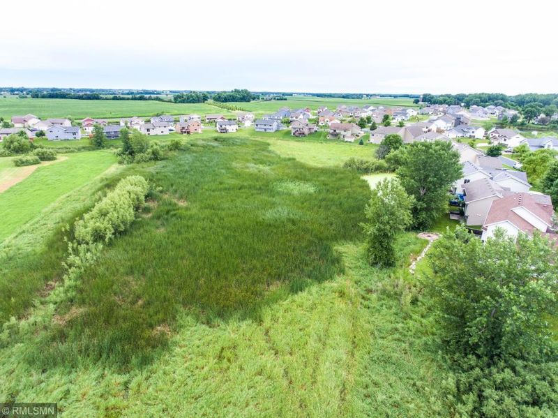 1230 Meadow Pw, Mayer, MN 55360