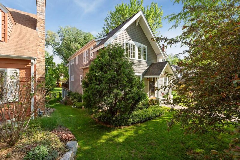 4150 W 44th St, Edina, MN 55424