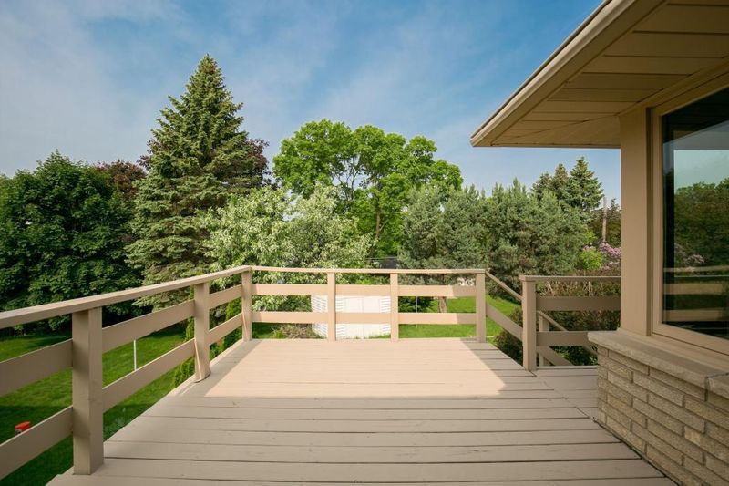 3408 Belden Dr NE, Saint Anthony, MN 55418