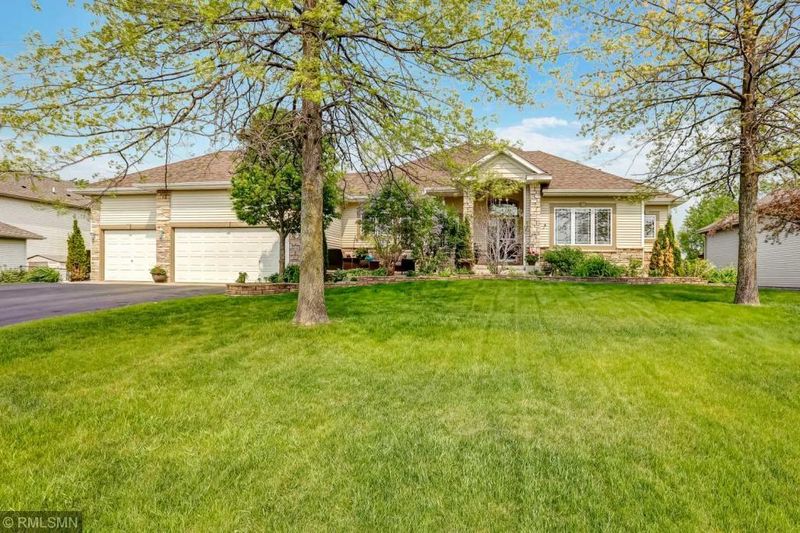 20743 Granada Ave N, Forest Lake, MN 55025