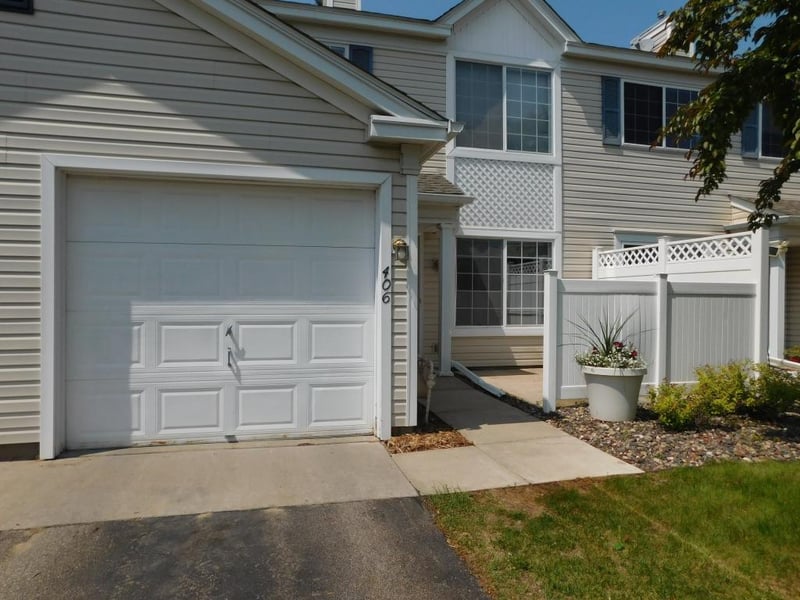 2033 Southcross Dr W #406, Burnsville, MN 55306